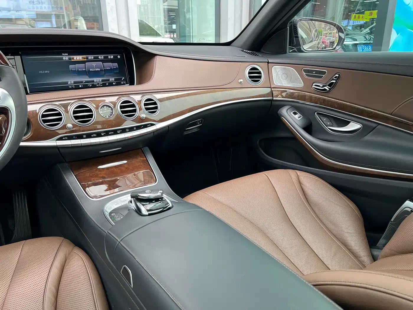 Mercedes-Benz S-Class 2017 S 400 L фото 24