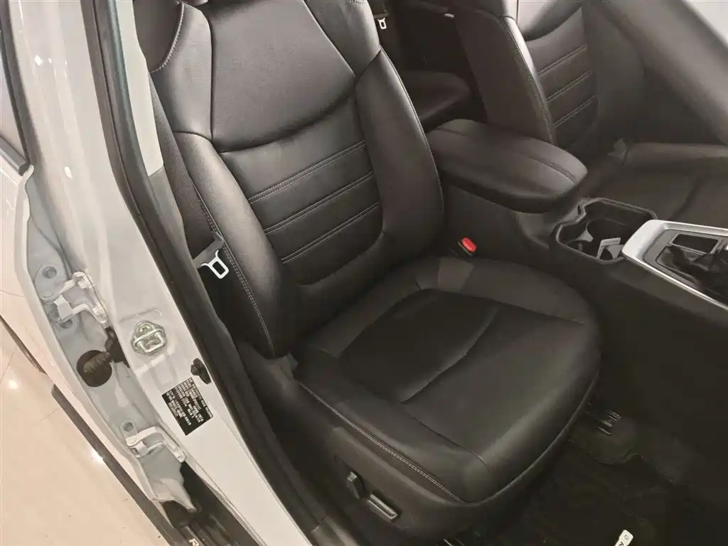 Toyota RAV4 Rongfang 2023 2.0L CVT FWD Style Plus Edition фото 25