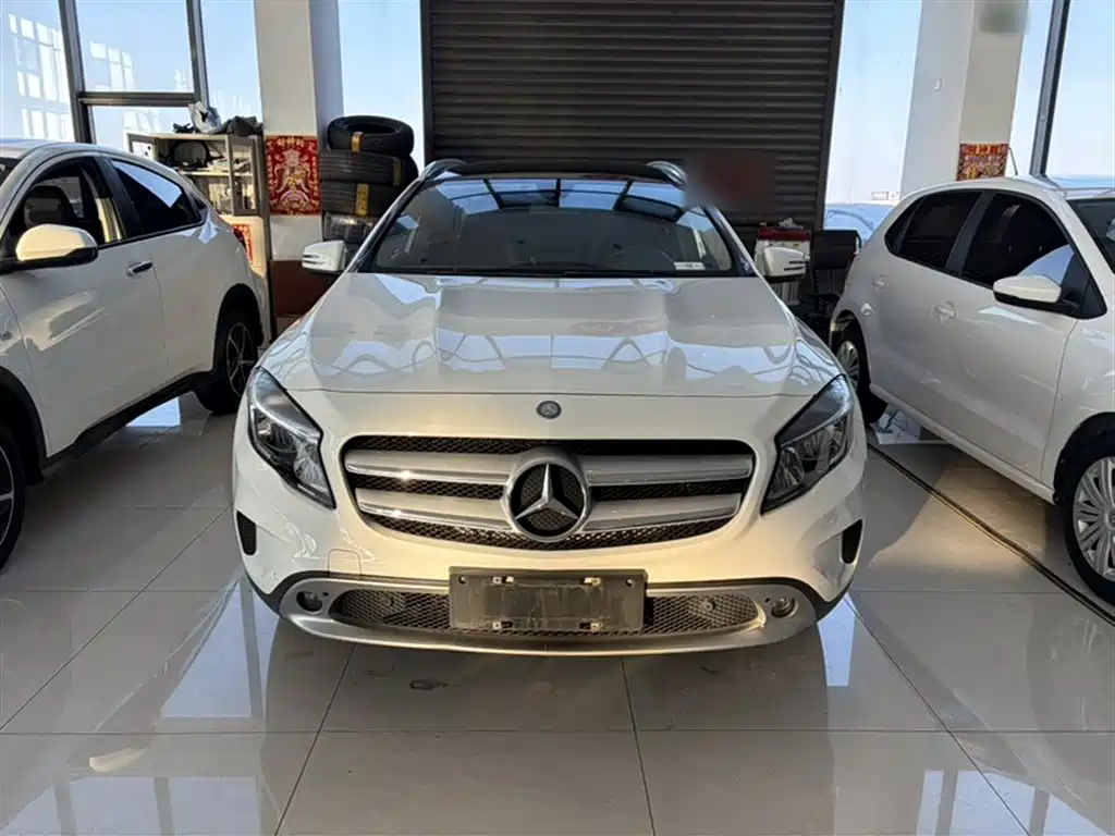 Mercedes-Benz GLA 2015 GLA 200 Dynamic фото 14