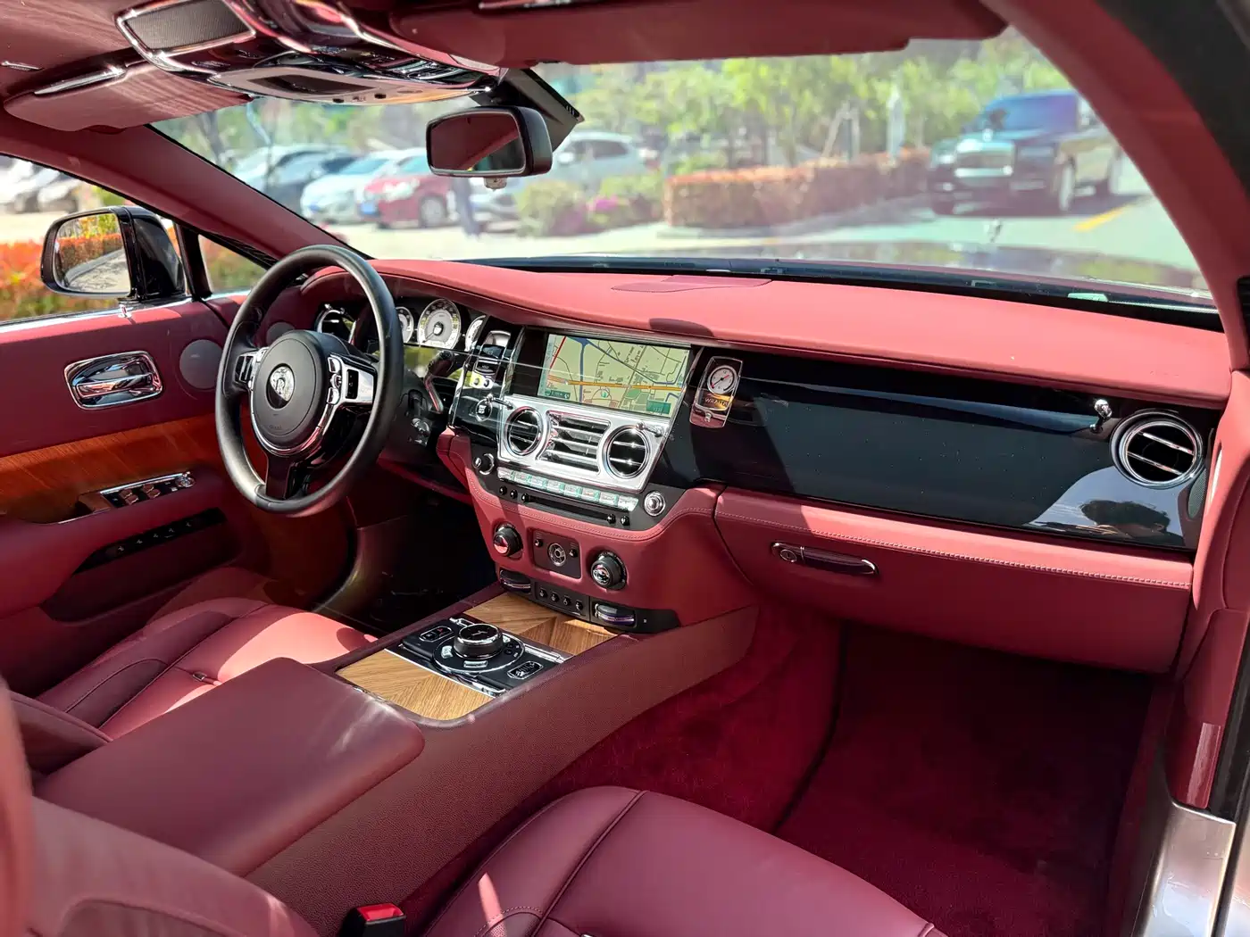Rolls-Royce Wraith 2013 6.6T Standard фото 6