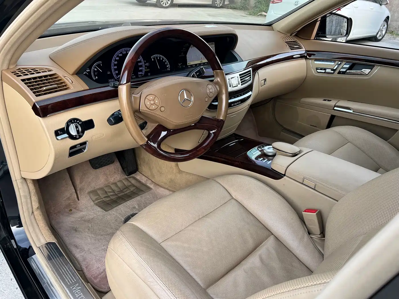 Mercedes-Benz S-Class 2012 S 400 L HYBRID Grand Edition фото 7