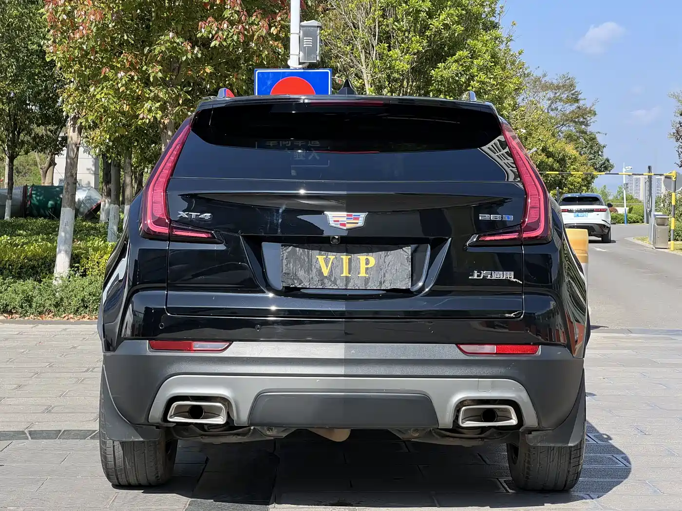 CADILLAC XT4