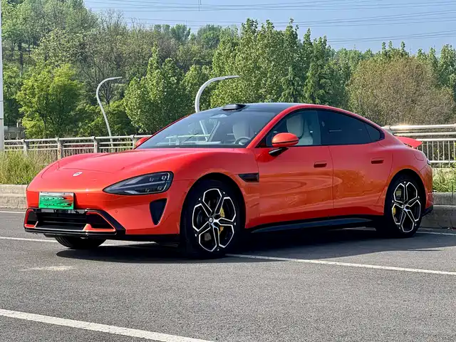 XIAOMI CAR XIAOMI SU7