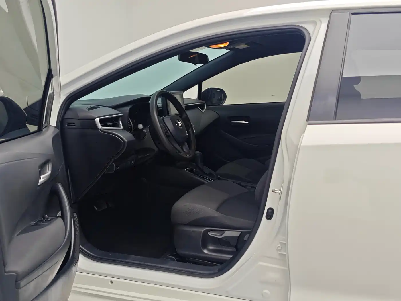 Toyota Levin 2022 TNGA 1.5L CVT Progressive Edition фото 14