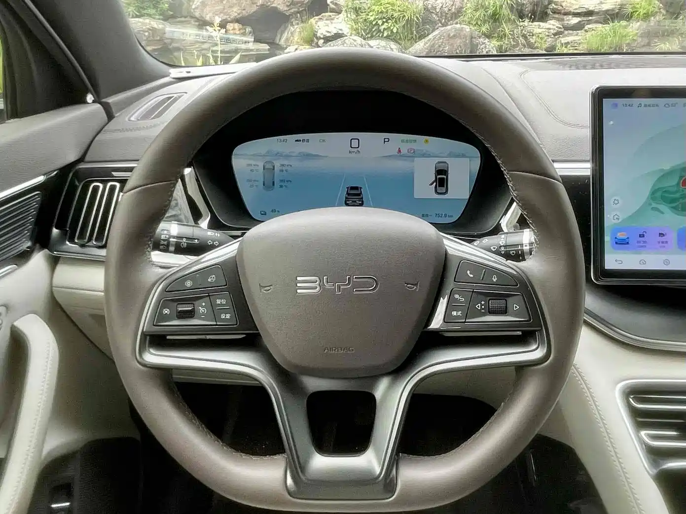 BYD Song PLUS PHEV 2024 Glory Edition EV 520km Premium фото 4