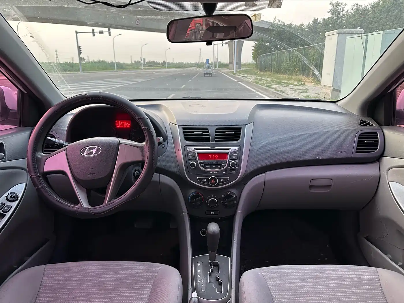 Hyundai Verna 2014 1.4L Automatic Smart GLS фото 4