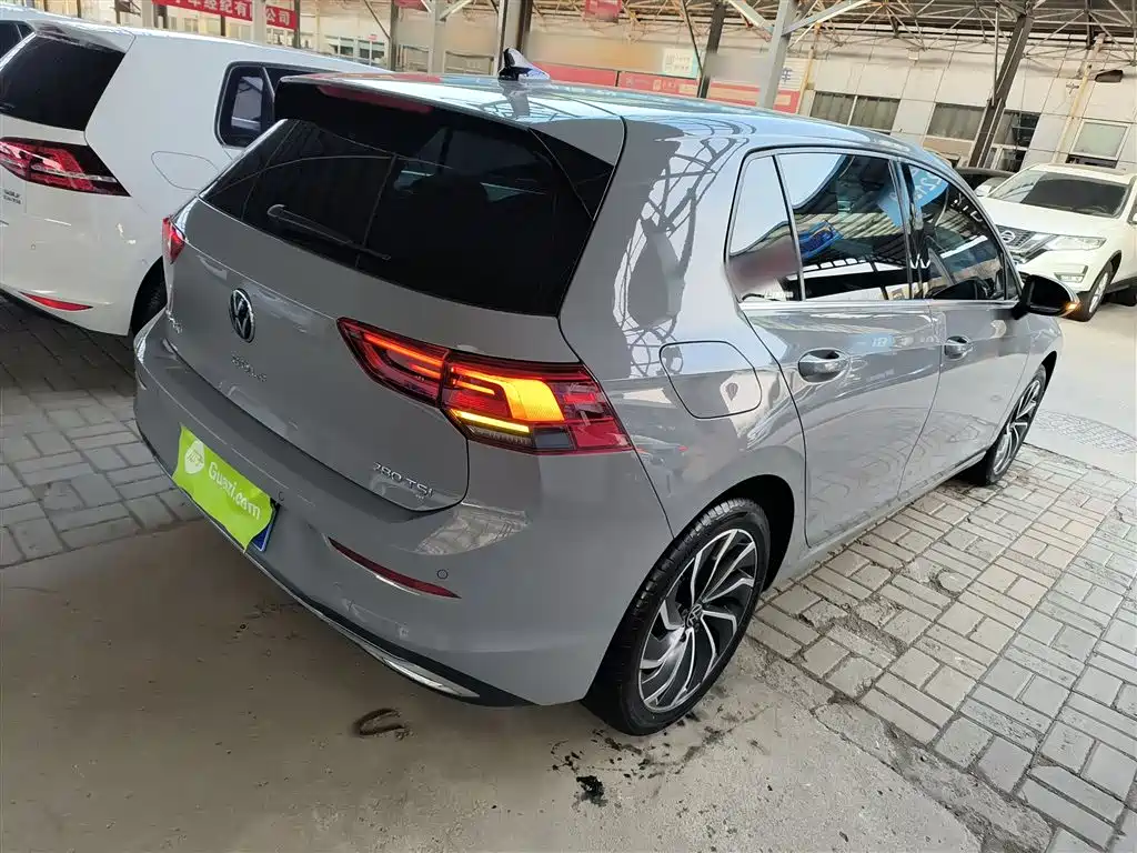 Volkswagen Golf 2023 Facelift 280TSI DSG Pro фото 23