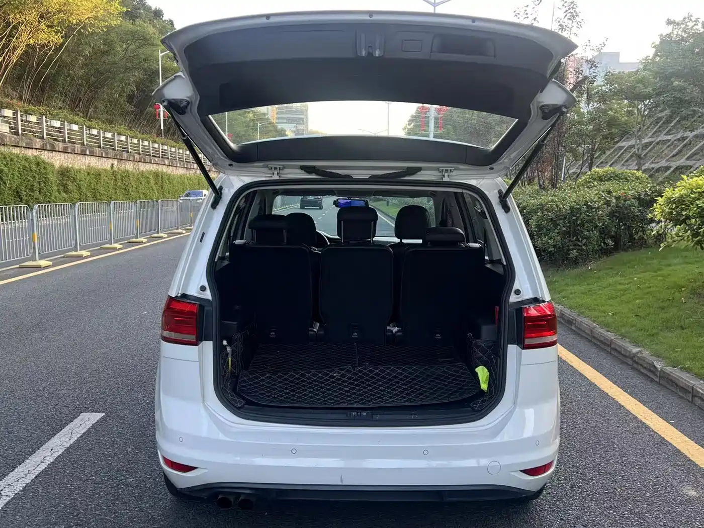 Volkswagen Touran 2018 Touran L 280TSI DSG Trendline 7-seater China V фото 10
