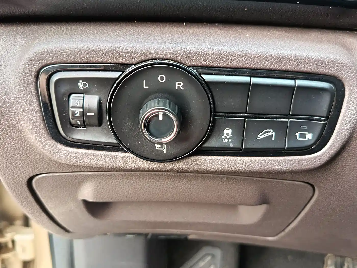 GAC Trumpchi Trumpchi GS4 2017 235T Automatic 2WD Luxury Smart Connected Edition фото 14