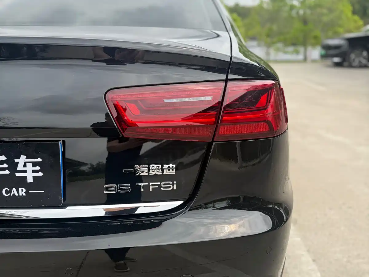 Audi A6L 2018 30th Anniversary 35 TFSI Sport фото 15