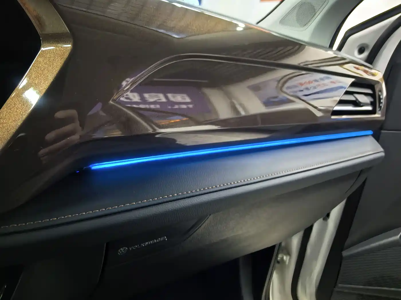 Volkswagen Tharu 2022 280TSI FWD Luxury Edition фото 13