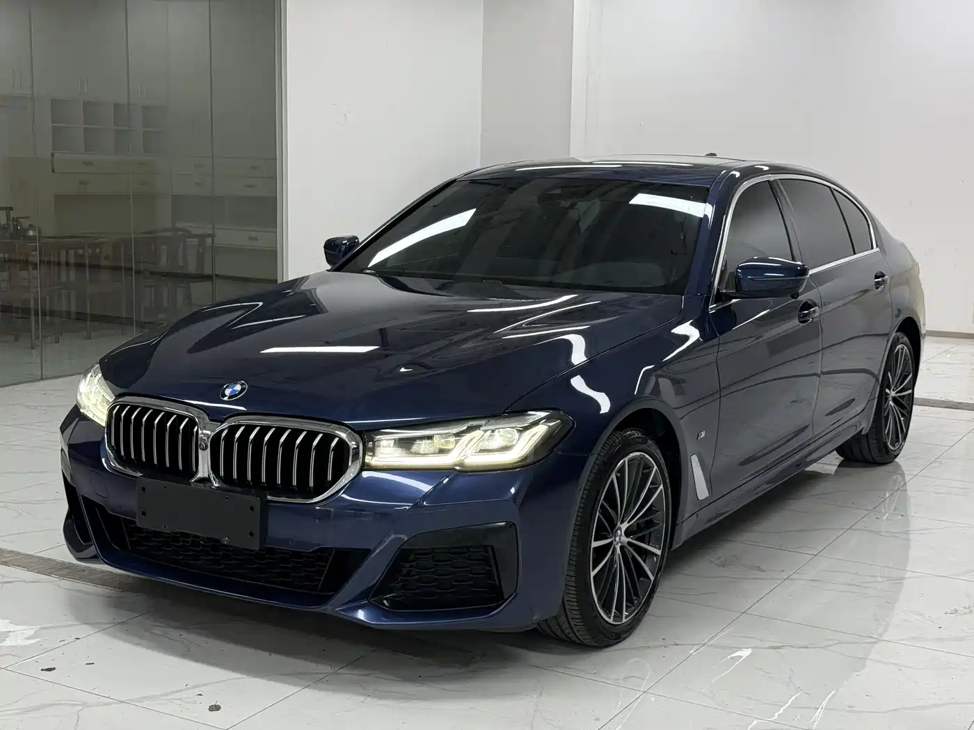 BMW 5 Series 2021 530Li Leading M Sport Package