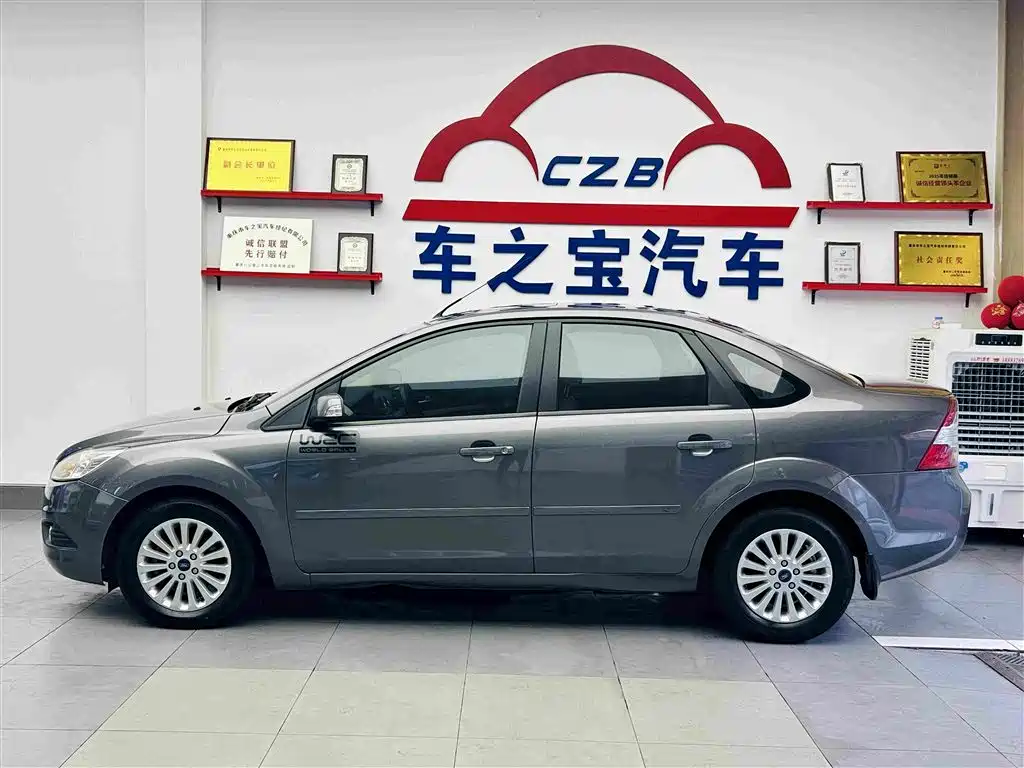 Фото 5 - Ford Focus