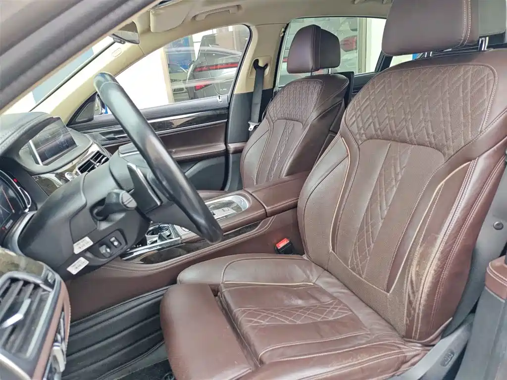 BMW 7 Series 2016 730Li Luxury фото 22