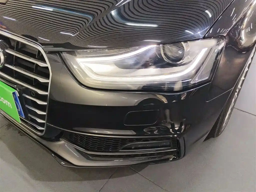 Audi A4L 2016 35 TFSI Collector's Edition S line Comfort фото 15