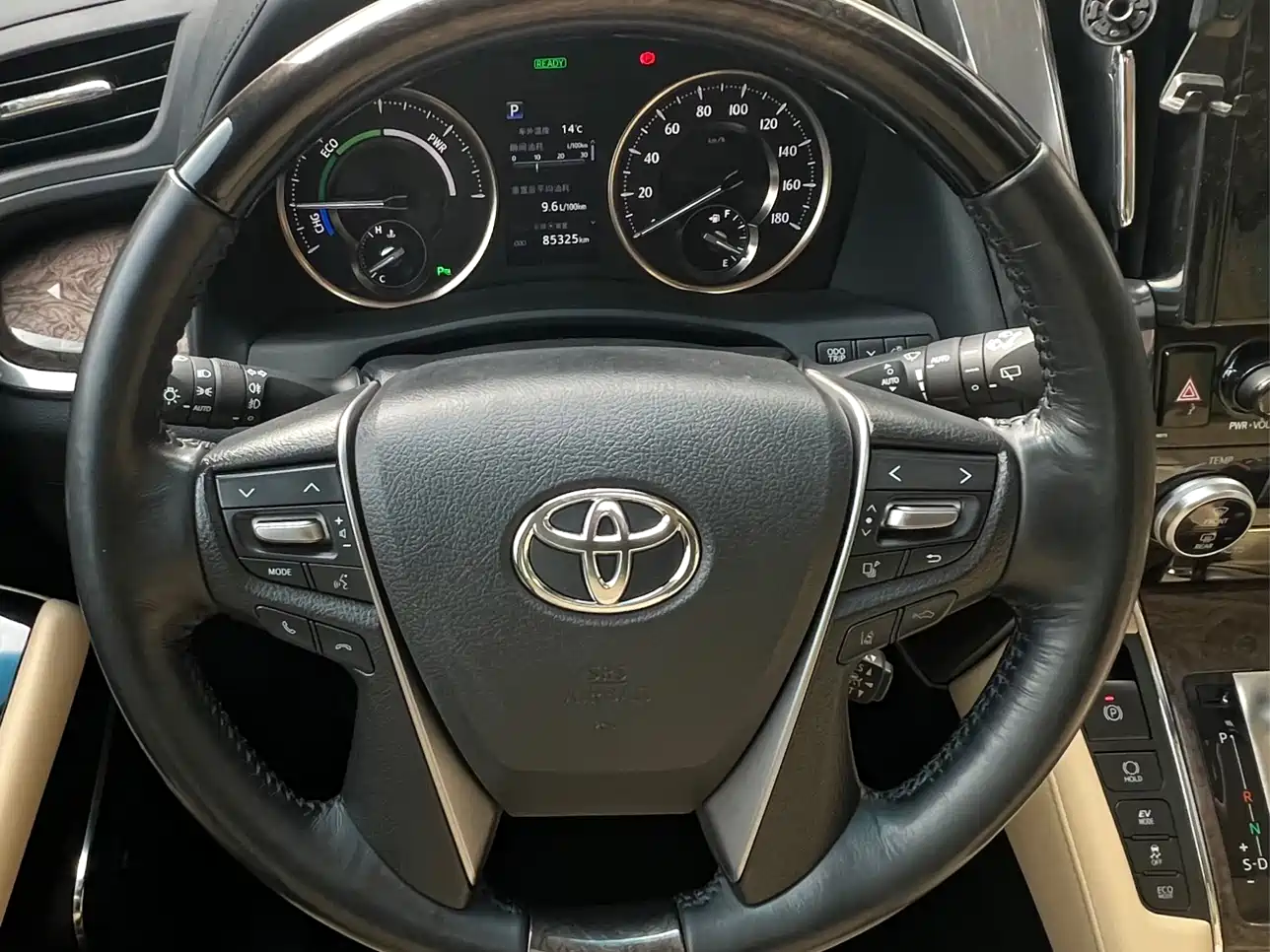 Toyota Vellfire 2019 Hybrid 2.5L HV Premium Edition фото 13