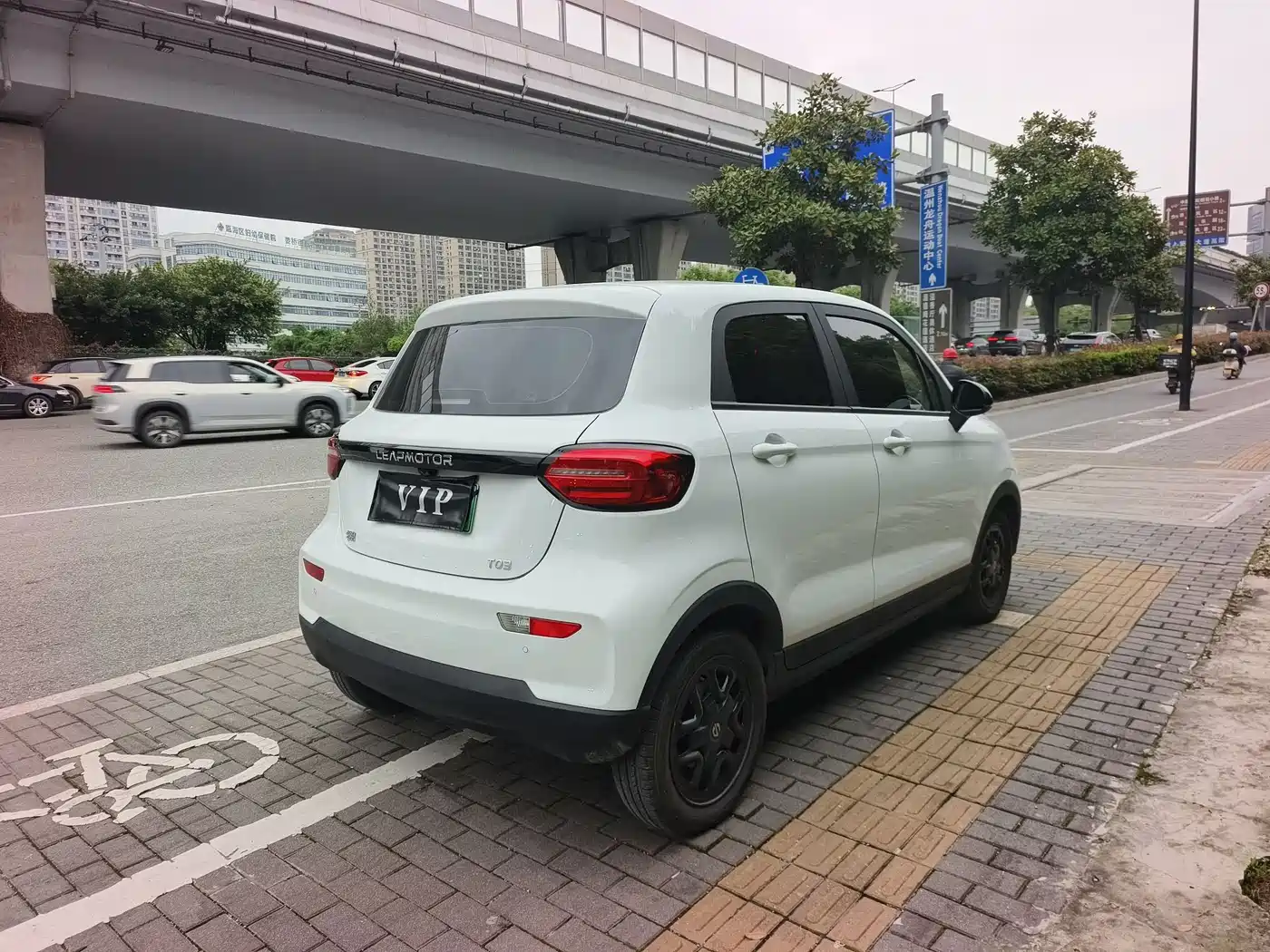 ZERO-RUNNING CAR ZERO RUN T03