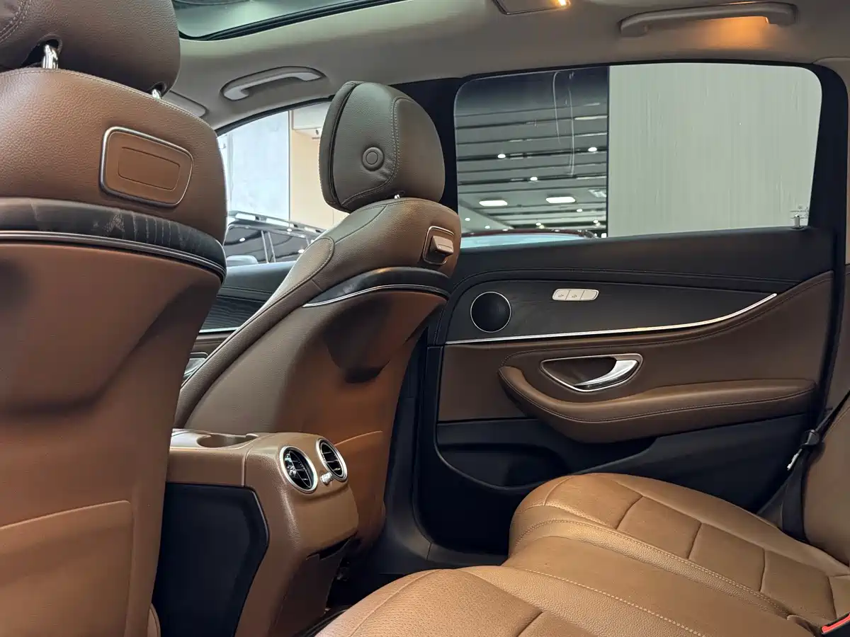 Mercedes-Benz E-Class 2019 Facelift E 300 L Sport Fashion фото 10