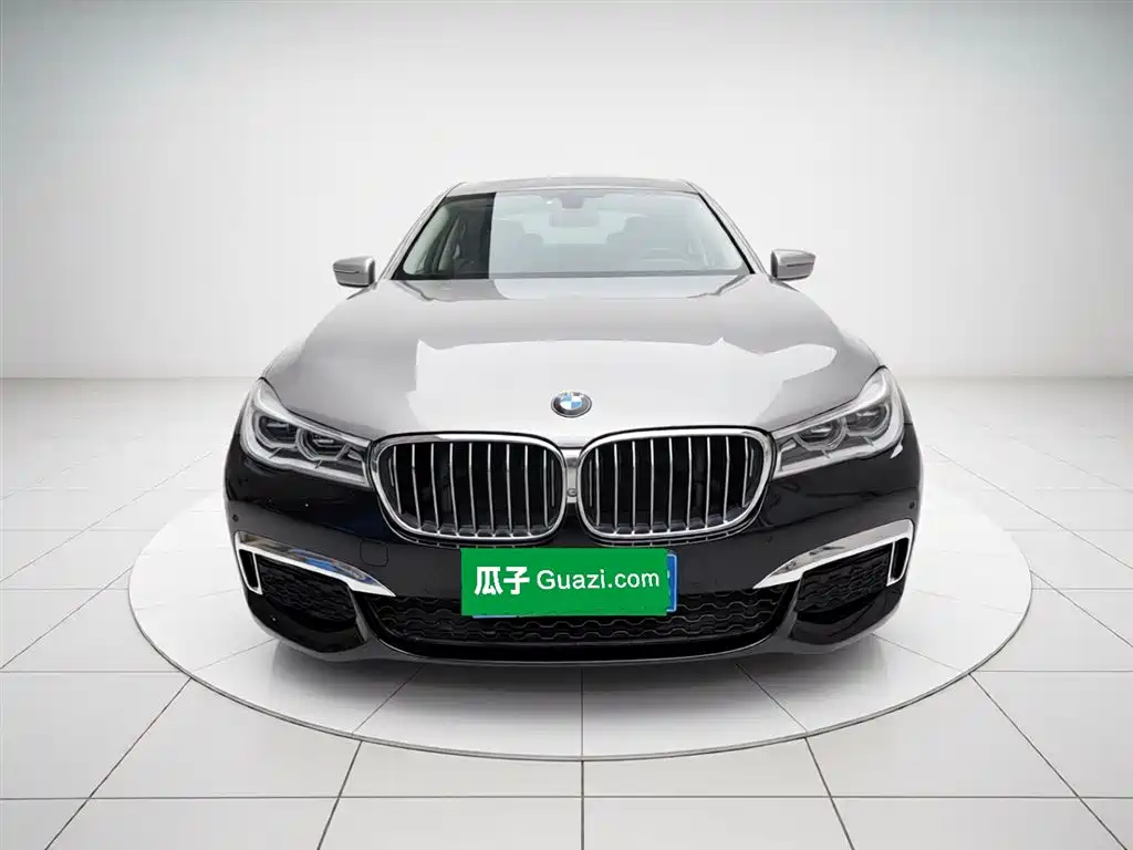 BMW 7 Series 2016 730Li Luxury фото 5