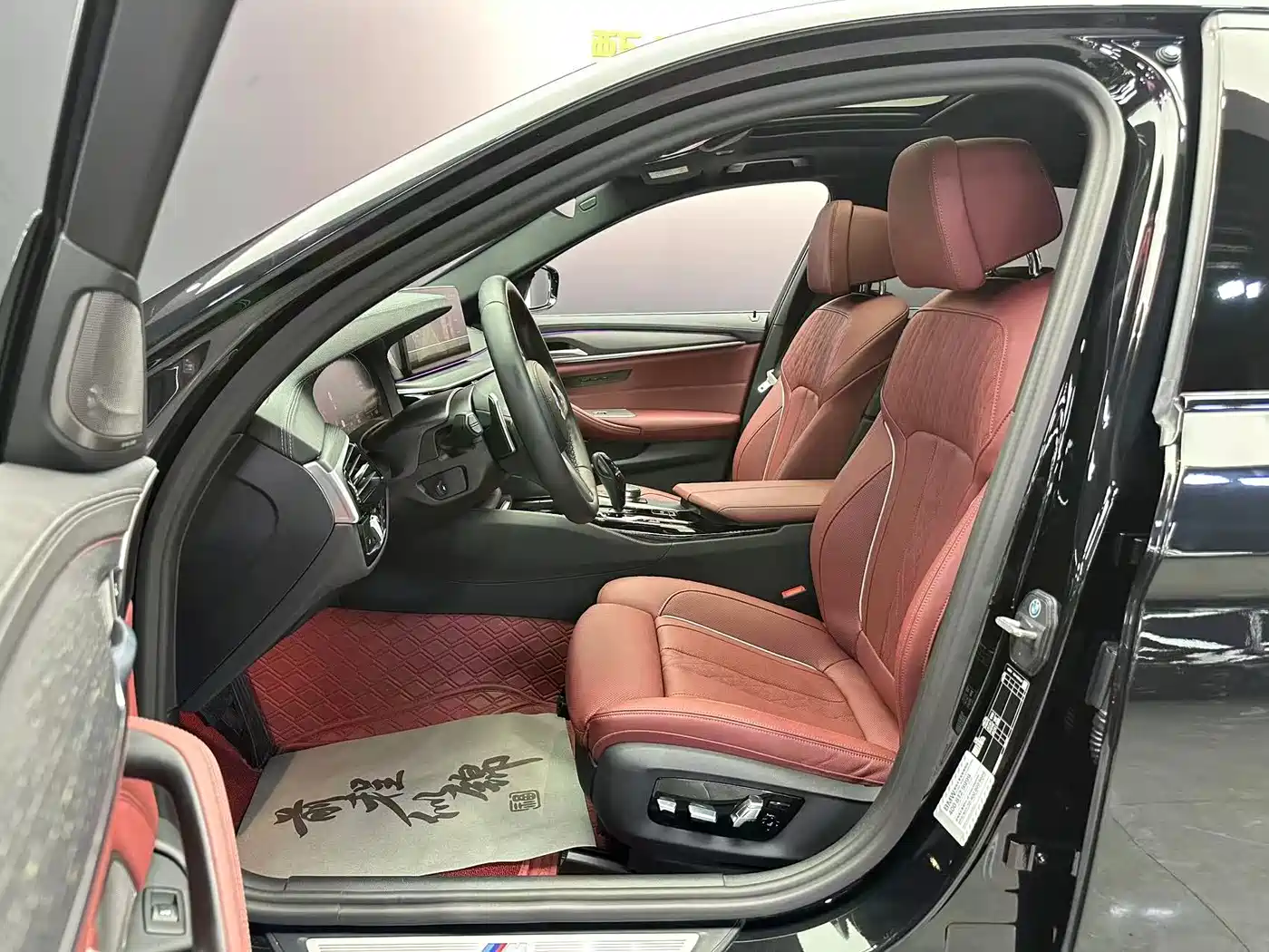 BMW 5 Series 2022 Model Third Facelift 530Li Premium M Sport Package фото 5