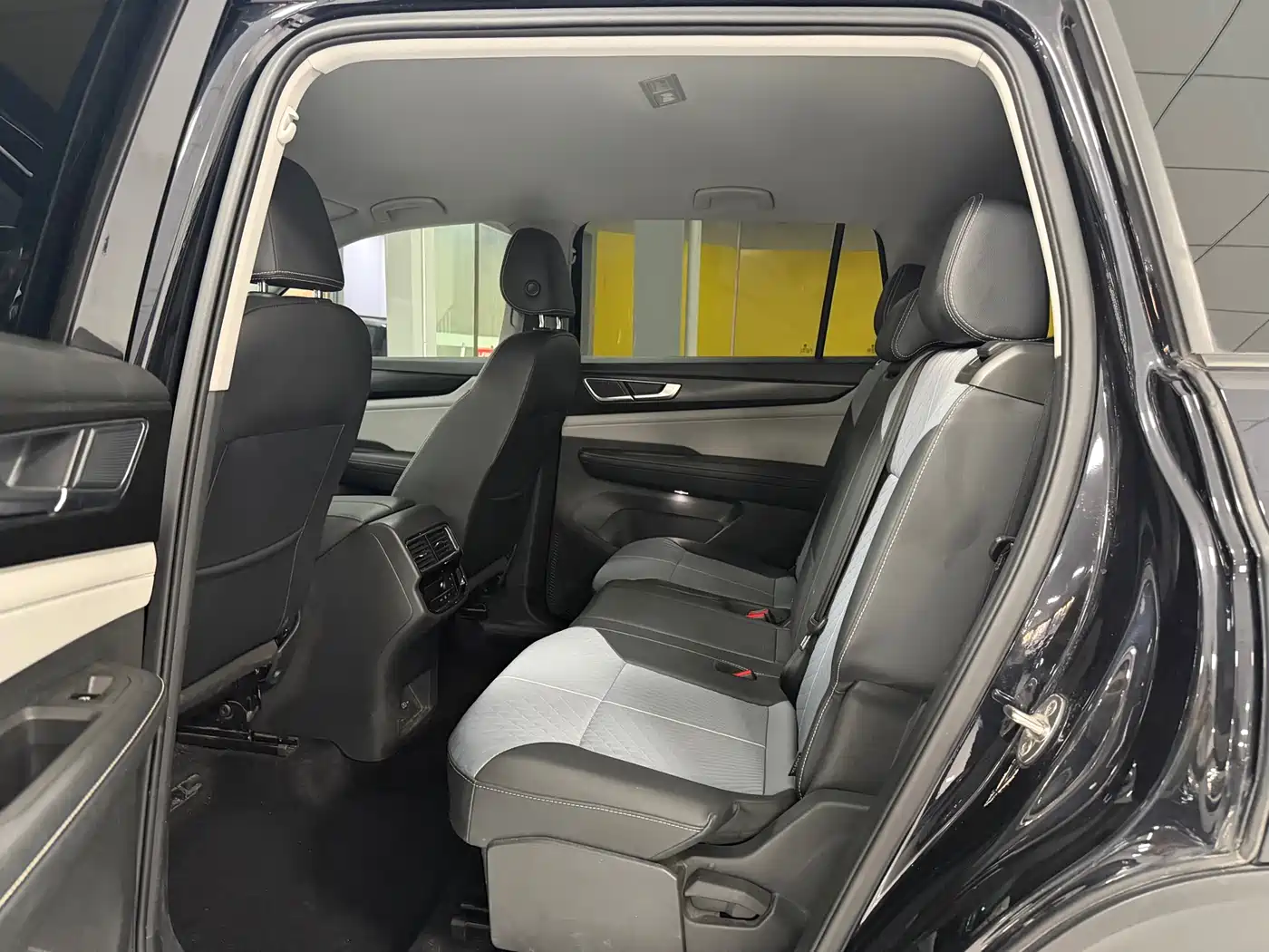 VOLKSWAGEN TOURANG