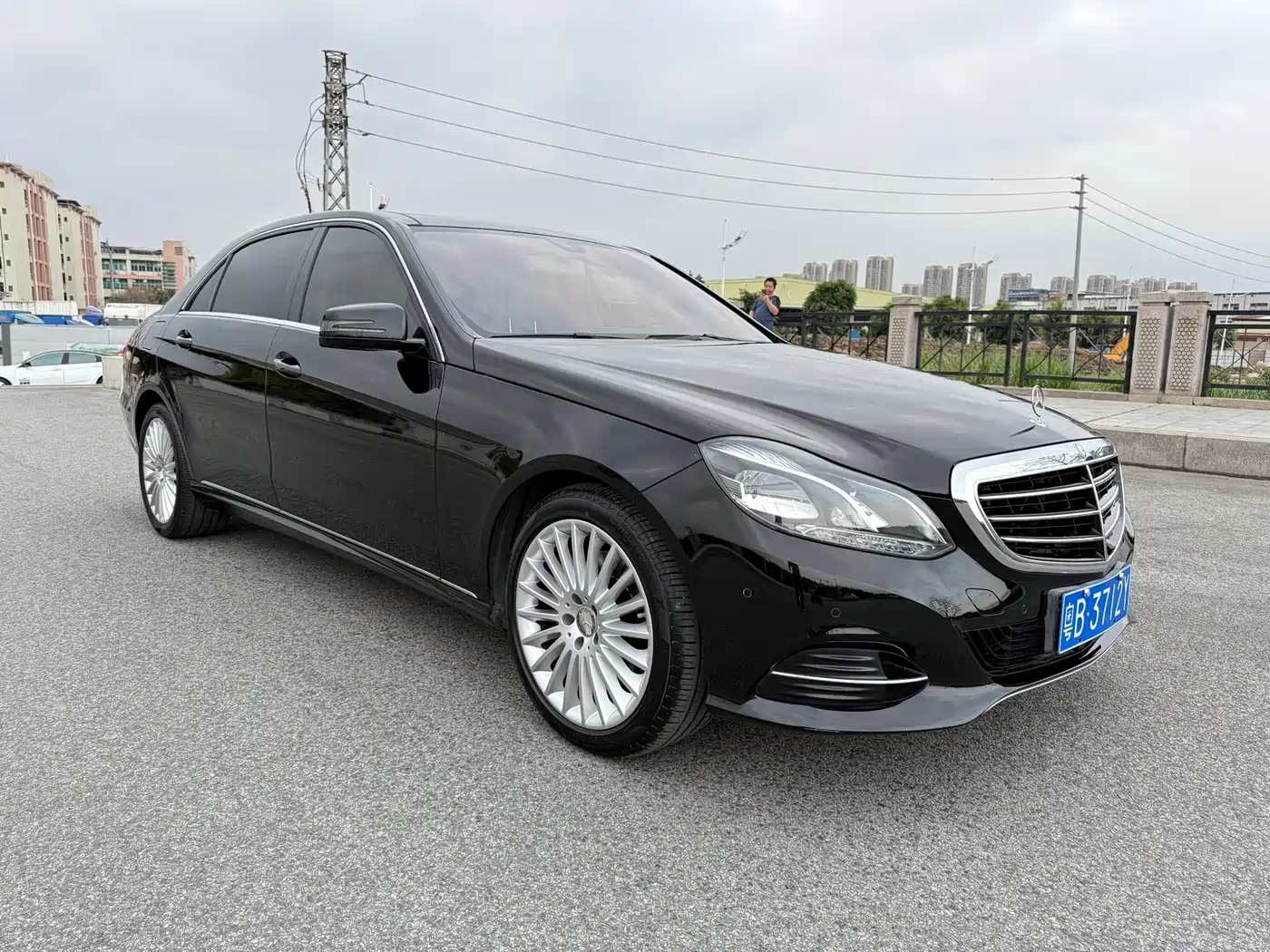 Mercedes-Benz E-Class 2015 E 260 L фото 3