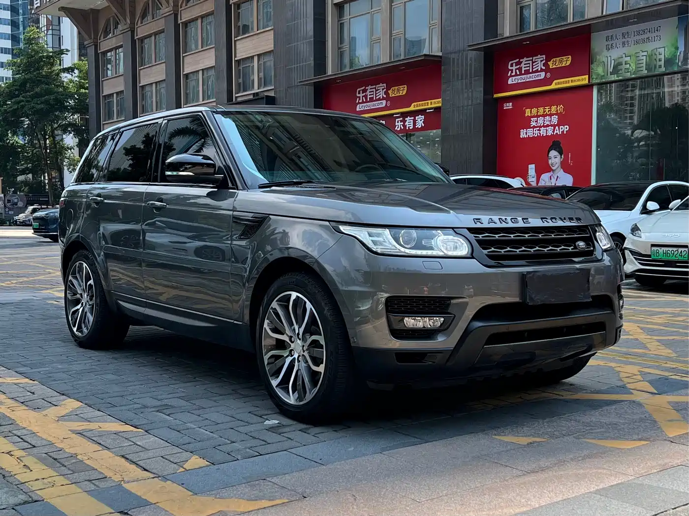 Land Rover Range Rover Sport 2014 3.0 SC V6 HSE DYNAMIC фото 3