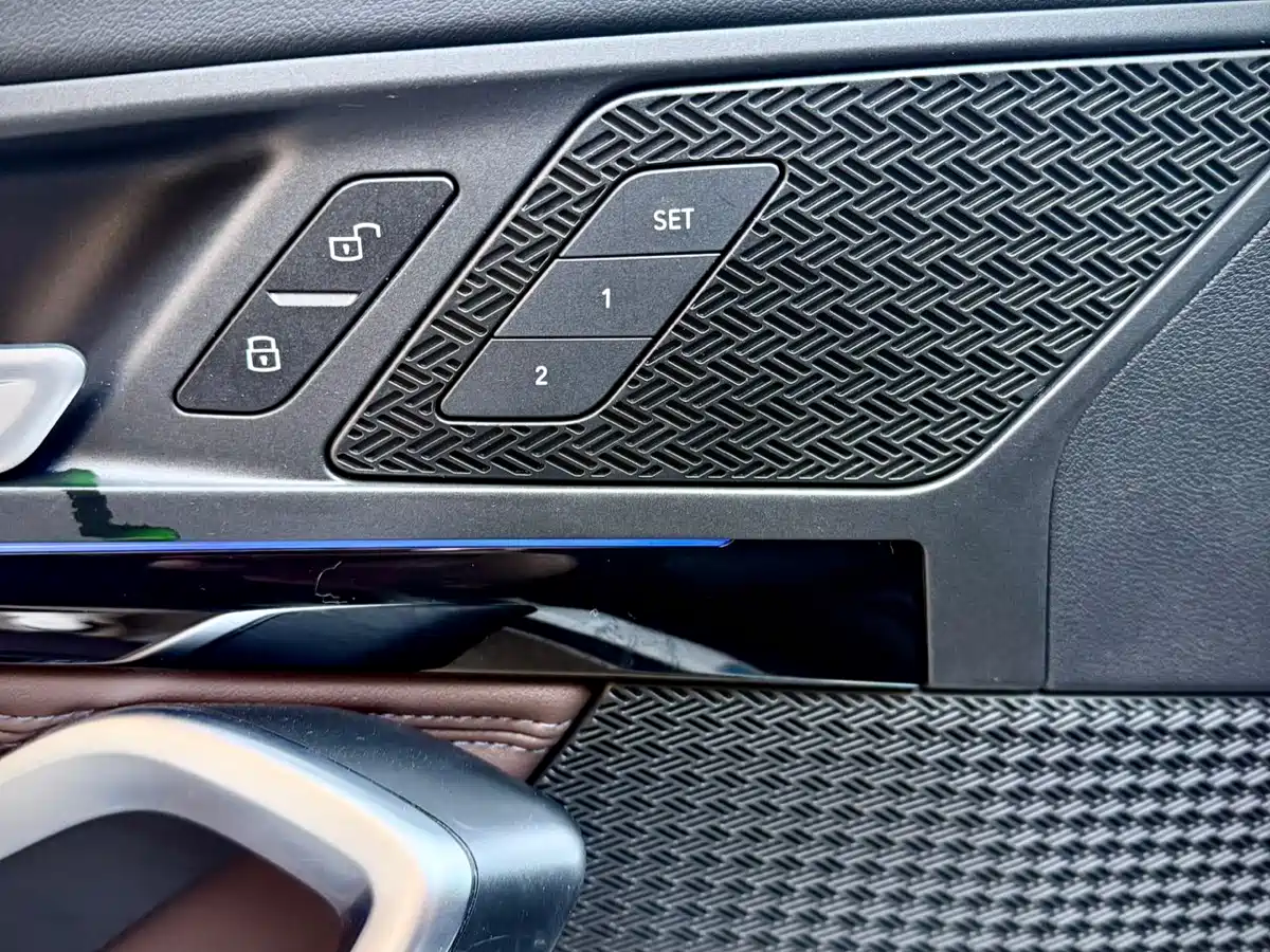 BMW X1 2023 sDrive20Li X Design Package фото 17