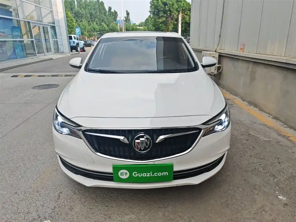 Buick Excelle 2018 18T Automatic Flagship фото 3