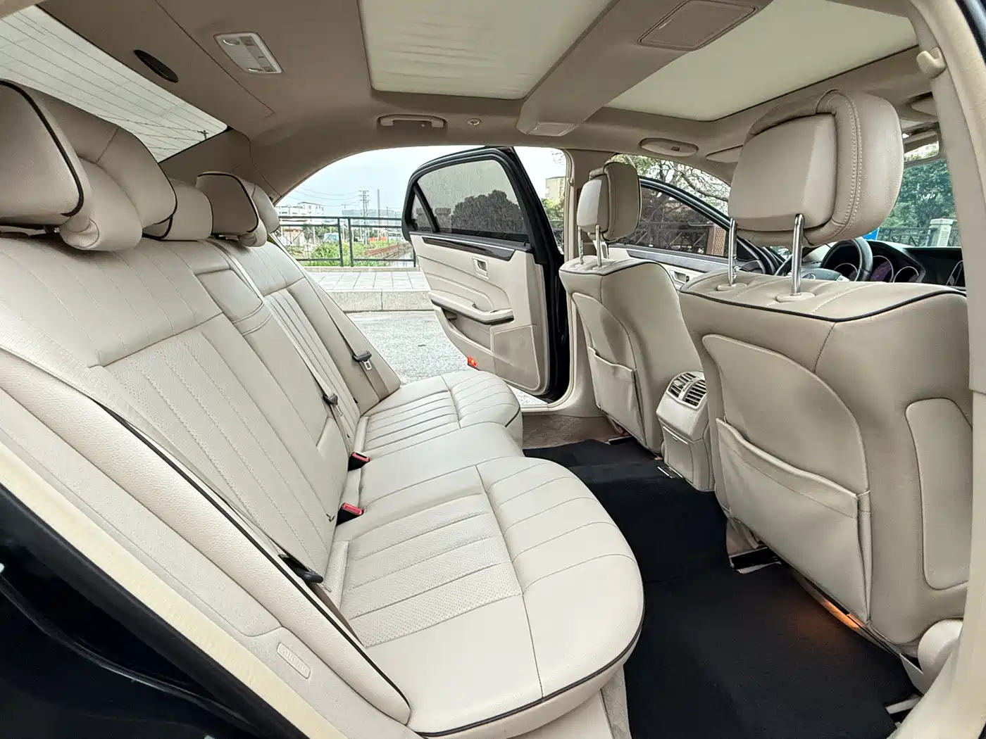 Mercedes-Benz E-Class 2015 E 260 L фото 8
