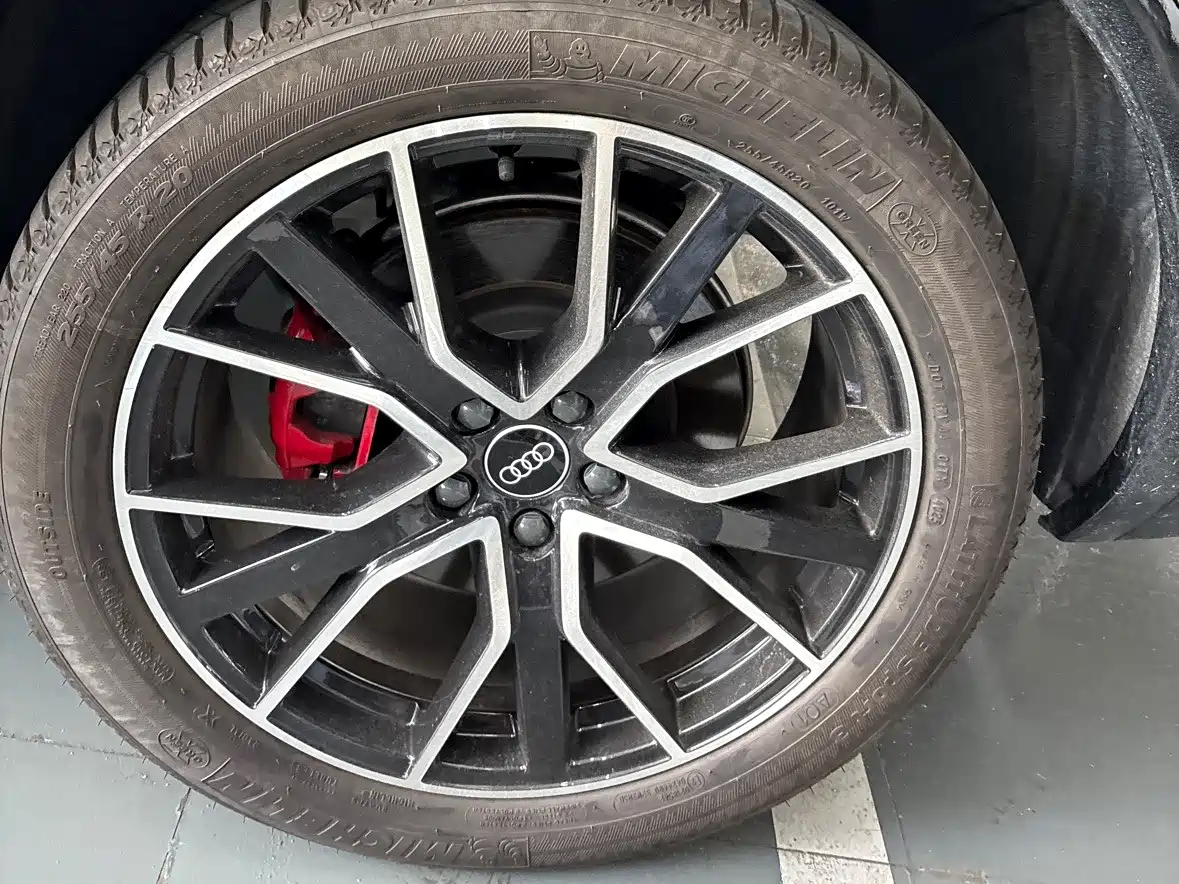 Audi Q5L 2026 2025 45 TFSI Luxury Dynamic