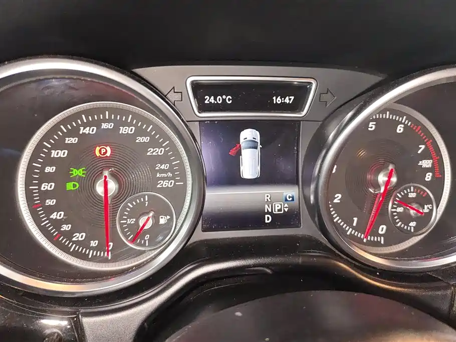 Mercedes-Benz GLE 2016 GLE 400 4MATIC фото 14