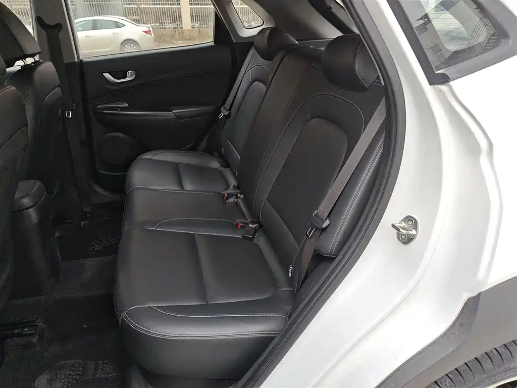 Hyundai ENCINO 2018 1.6T DCT ZhiLian Edition China V фото 13