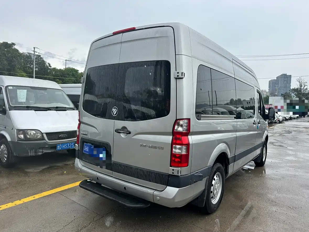 Foton Tuyano 2024 2023 2.0T Manual Lucky Elephant Long Wheelbase Medium Roof Single Rear Tire 7/9-Seater