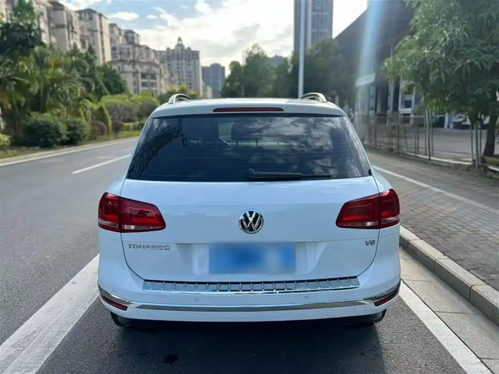 Volkswagen Touareg 2017 3.0TSI Explorer Edition фото 23