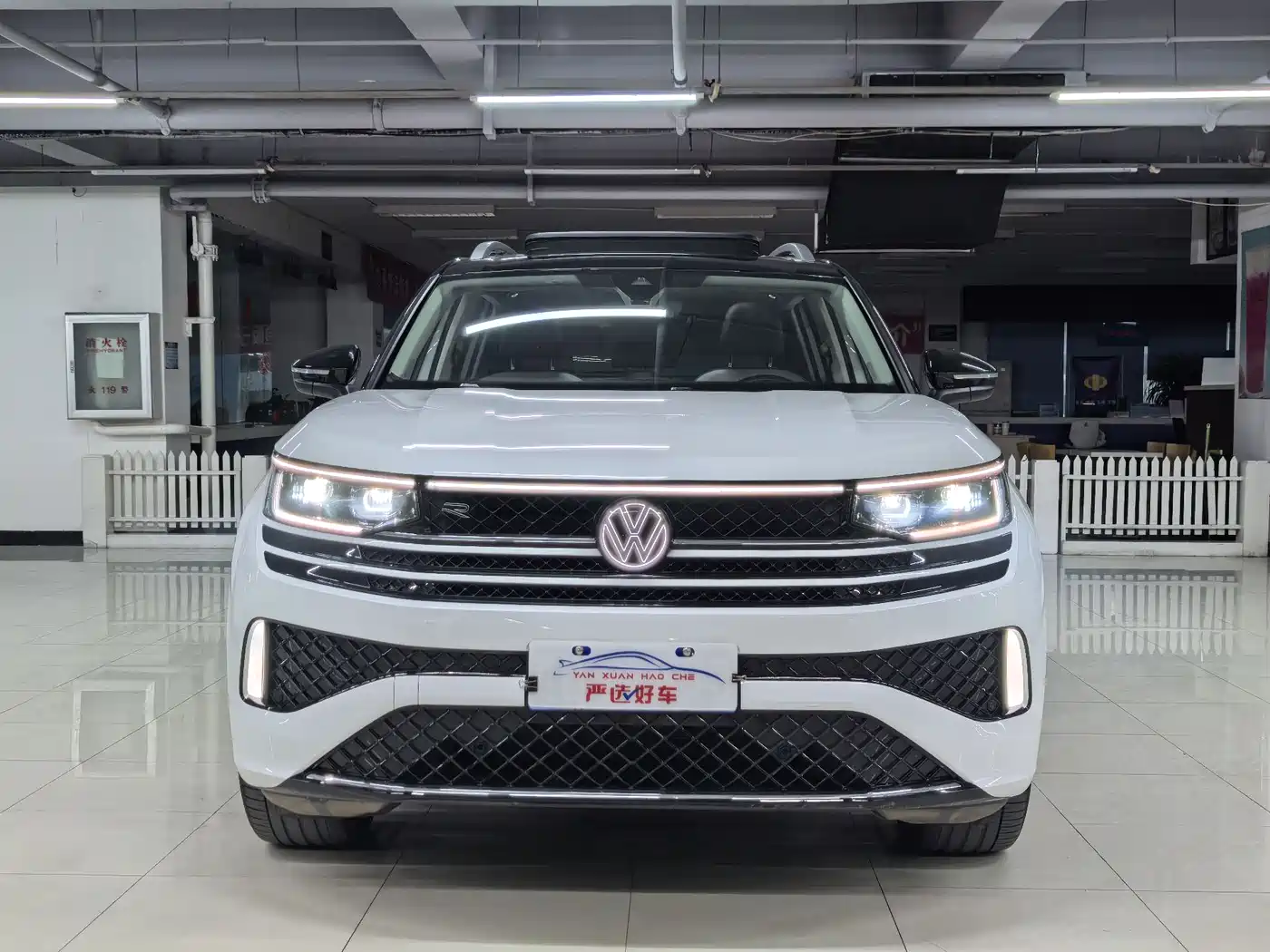 Volkswagen Talagon 2023 380TSI 4WD R-Line Touring Edition фото 2
