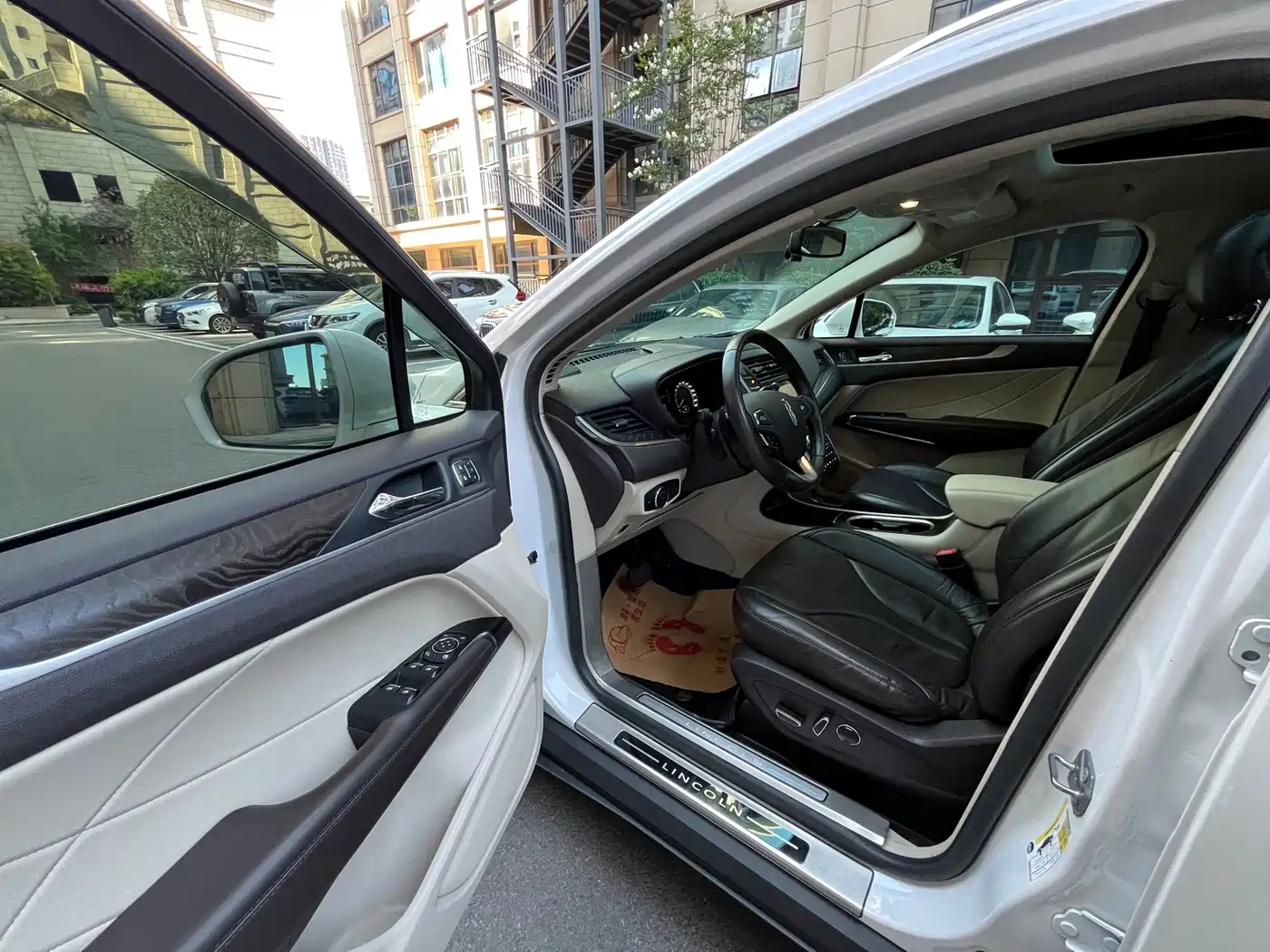 Lincoln MKC 2019 2019 2.0T 4WD Premium Elegance Edition China VI