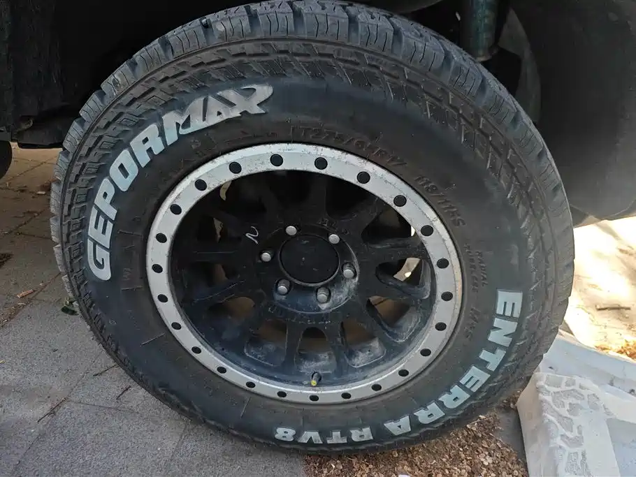 Toyota FJ Cruiser 2013 4.0L фото 6