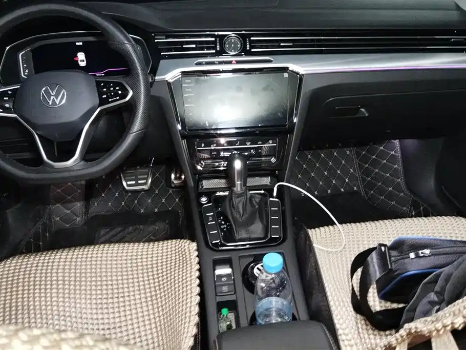 Volkswagen Magotan 2023 Model 2 Million Commemorative Edition 380TSI DSG Flagship фото 12