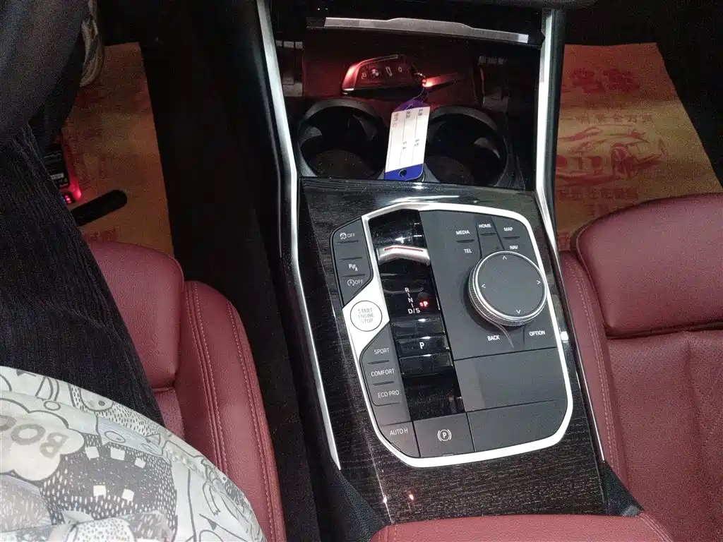 BMW 3 Series 2024 325Li M Sport Package фото 10