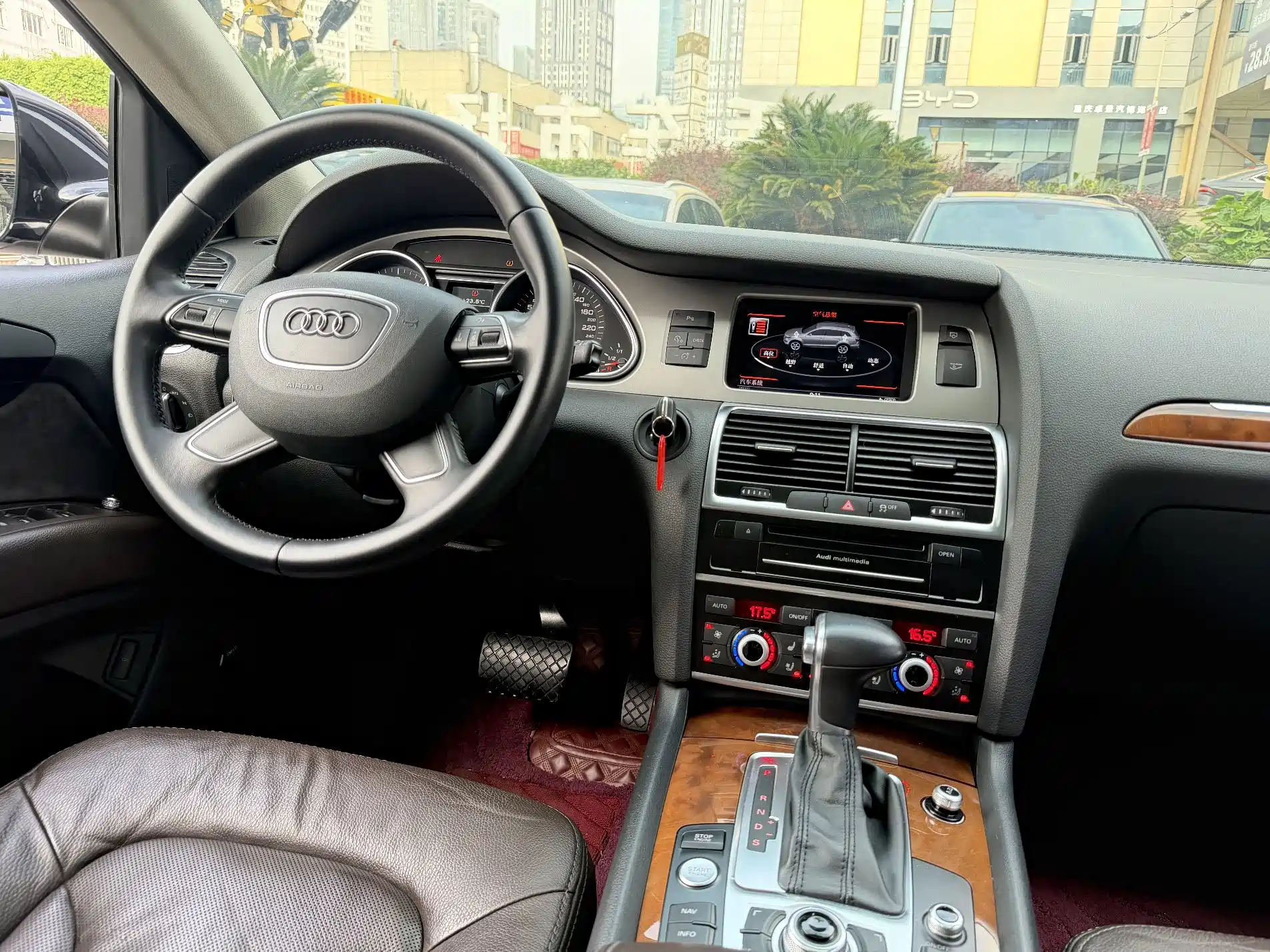 Photo 13 - Audi Q7