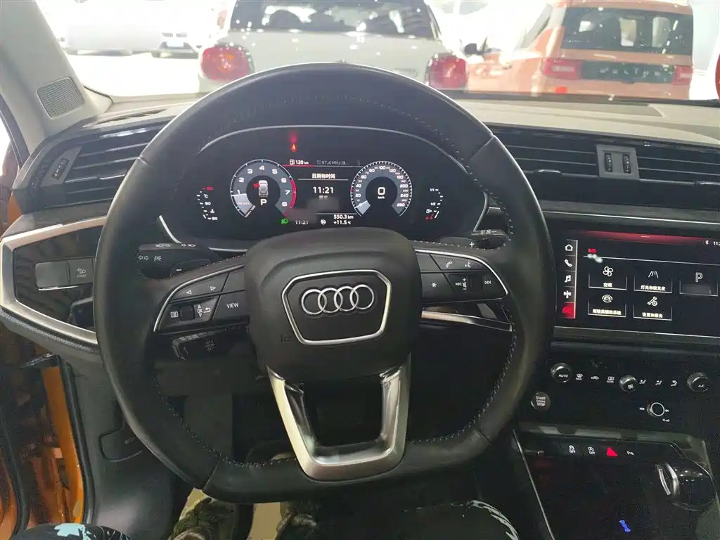 Audi Q3 2019 40 TFSI Fashion Dynamic фото 7