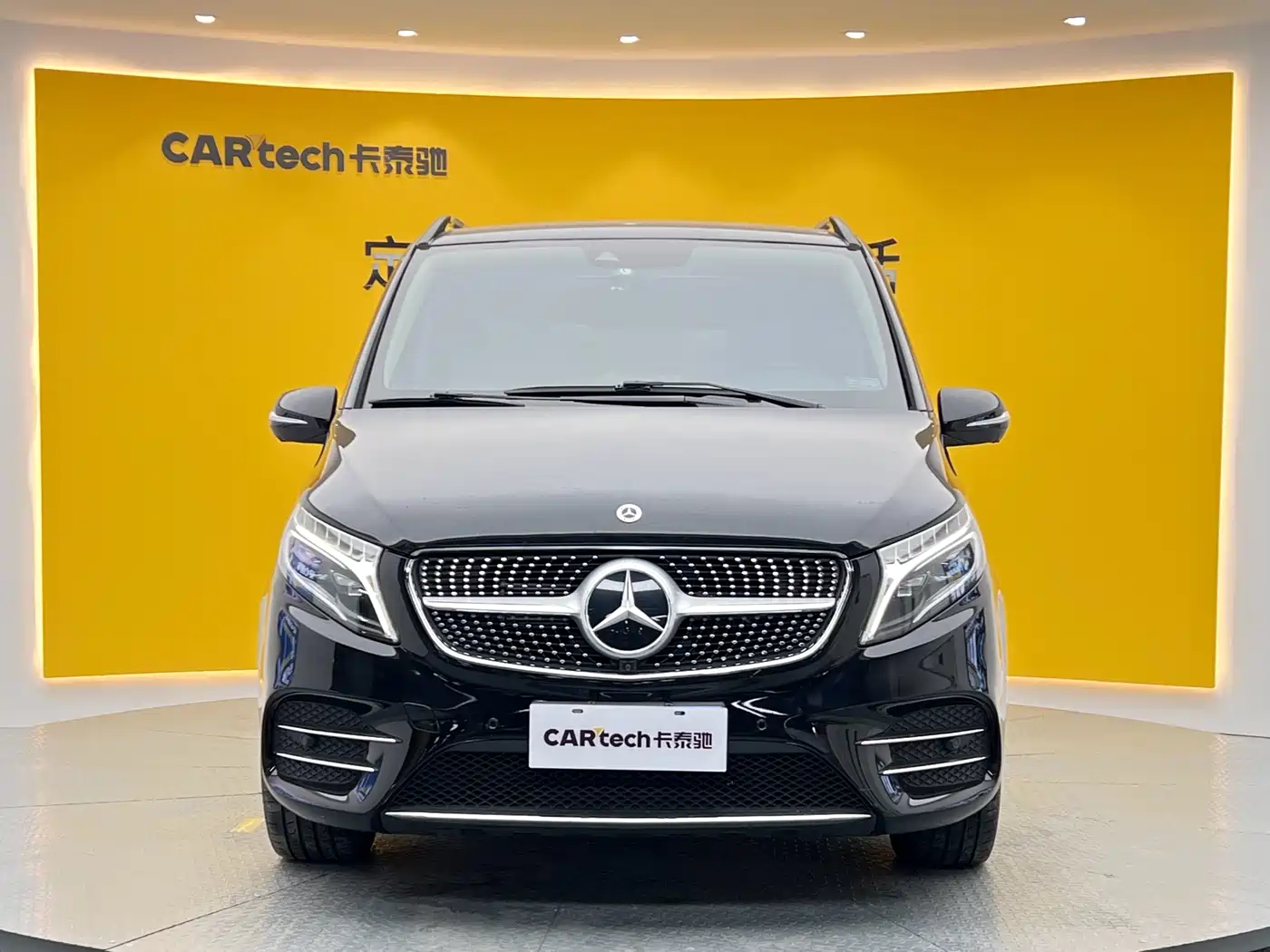 Mercedes-Benz V-Class 2021 V 260 L Long Wheelbase Luxury Edition фото 2