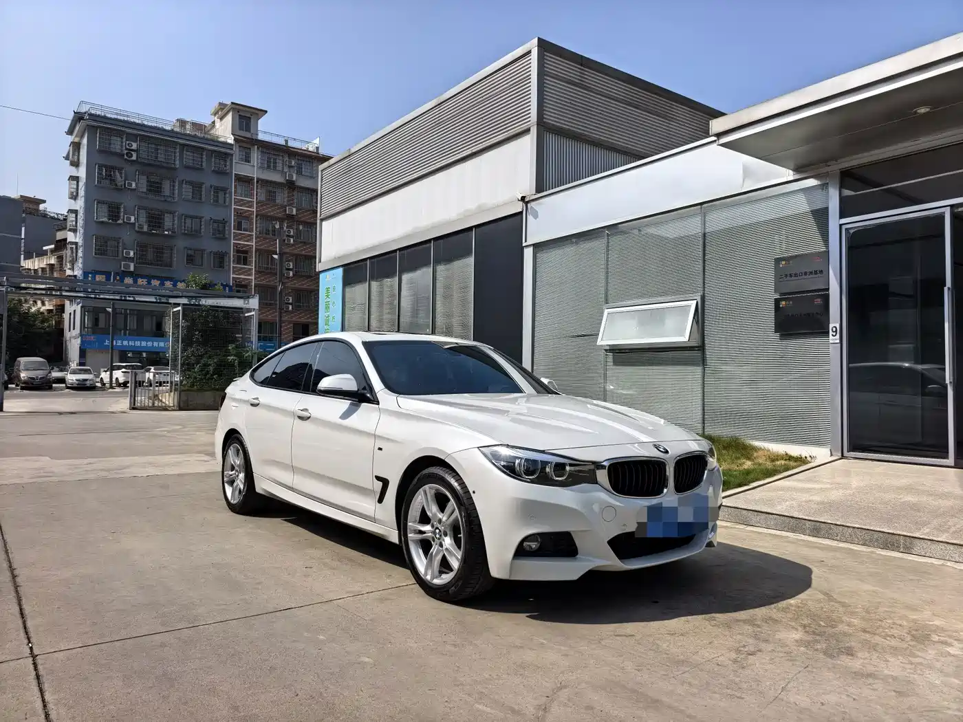 Photo 3 - BMW 3 Series GT