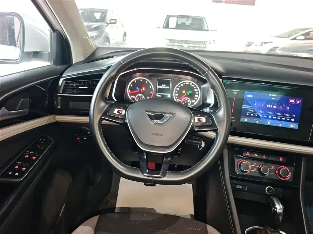 Фото 11 - Jetta VS7