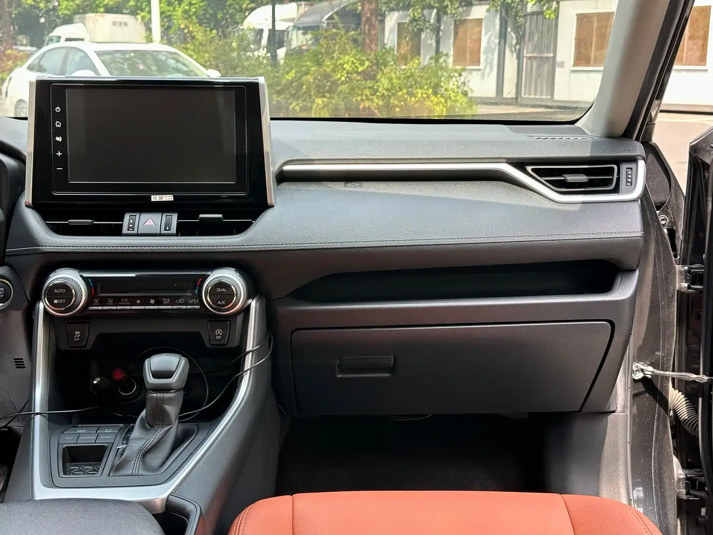 Toyota RAV4 Rongfang 2020 2.0L CVT 2WD Trend Edition фото 13