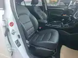 Фото 25 - Geely Vision