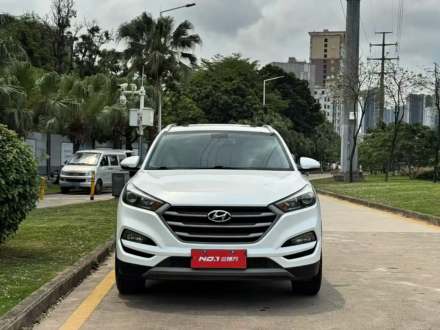 Hyundai Tucson 2015 1.6T Dual Clutch 2WD Smart фото 3