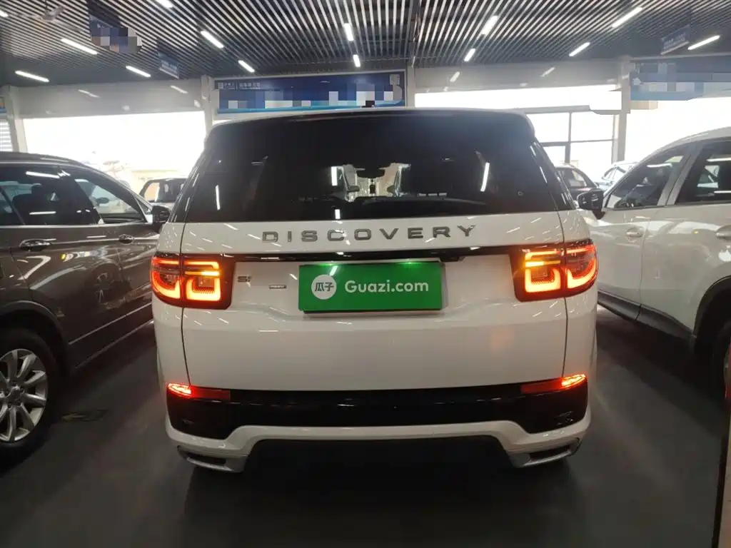 Land Rover Discovery Sport 2022 Model 249PS R-Dynamic S Performance Edition 5-Seater фото 6