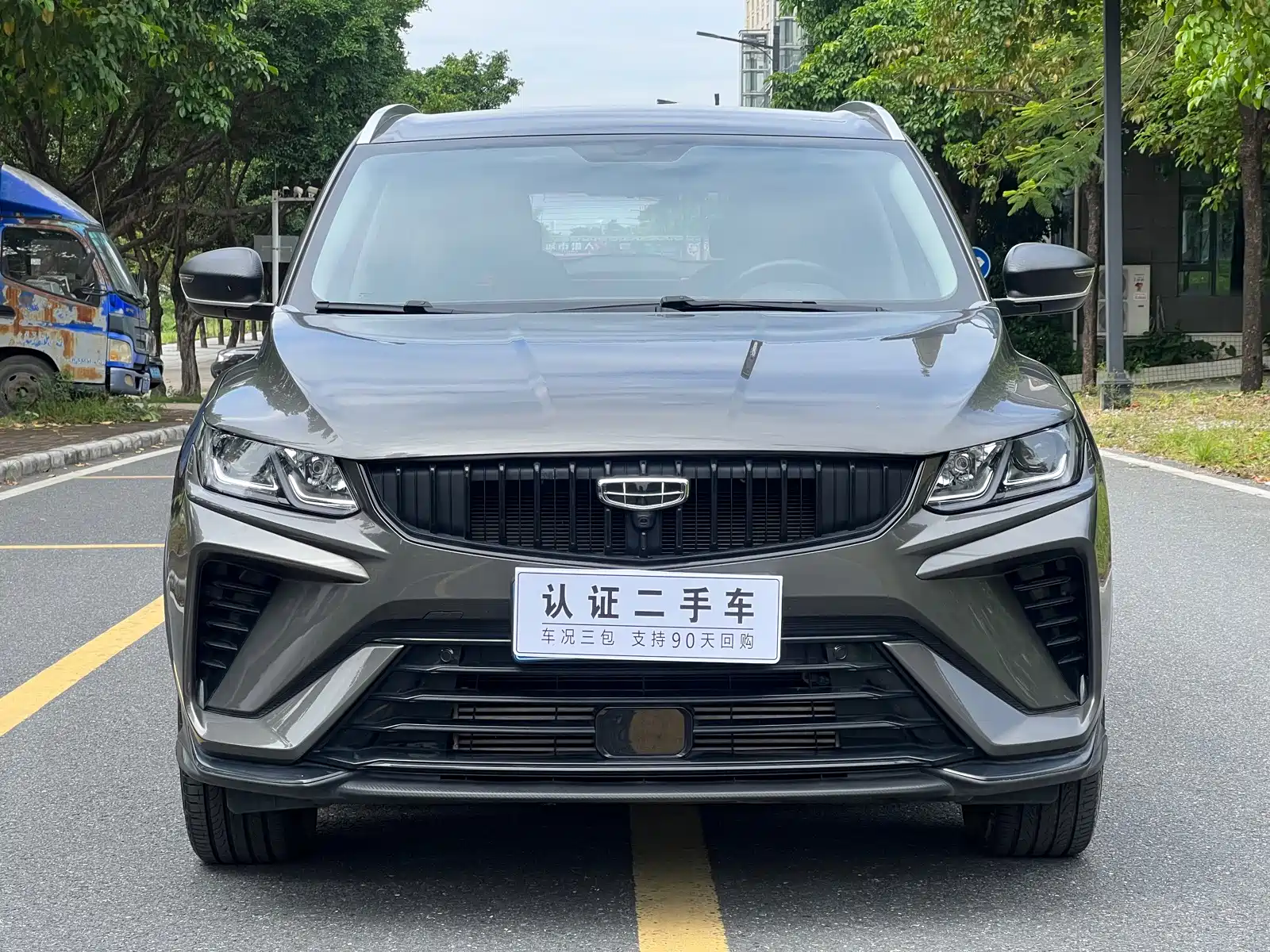 Фото 2 - Geely Coolray
